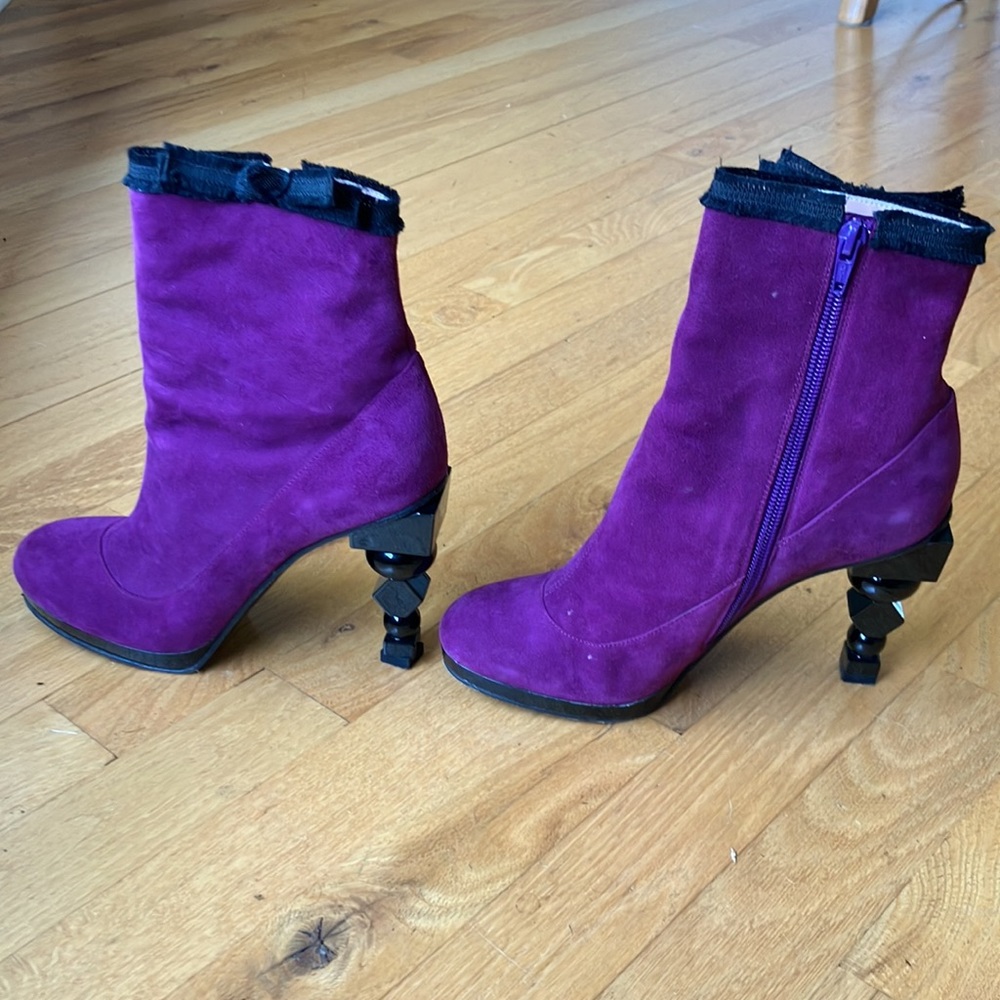 Marc By Marc Jacobs purple suede ankle boots. Sculptural heel. Size 37 - Picture 6 of 10